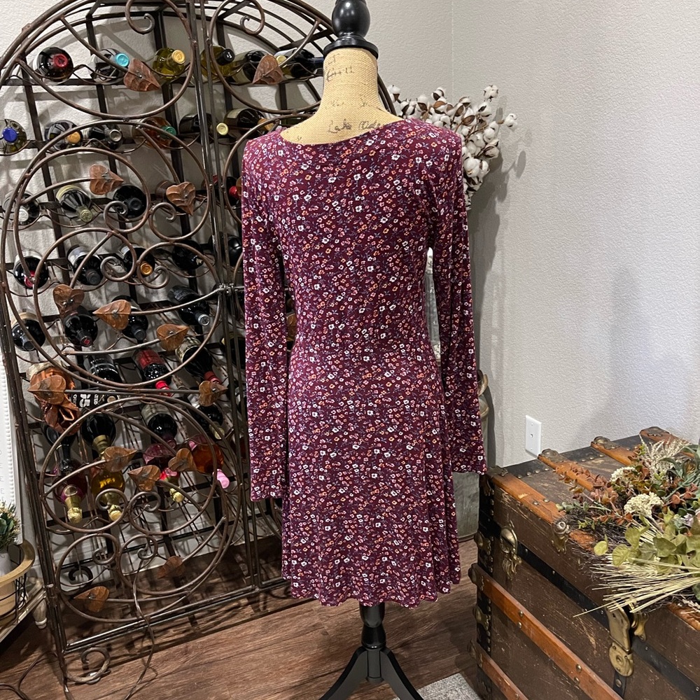 SO Burgundy Floral Long Sleeve Dress - Picture 4 of 8